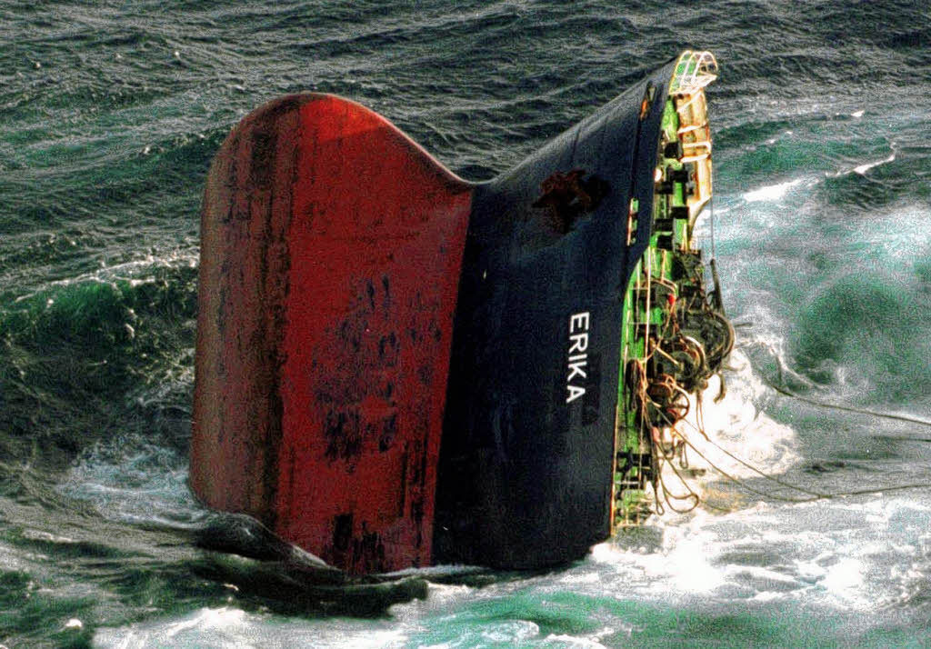 erika-bow-sinking
